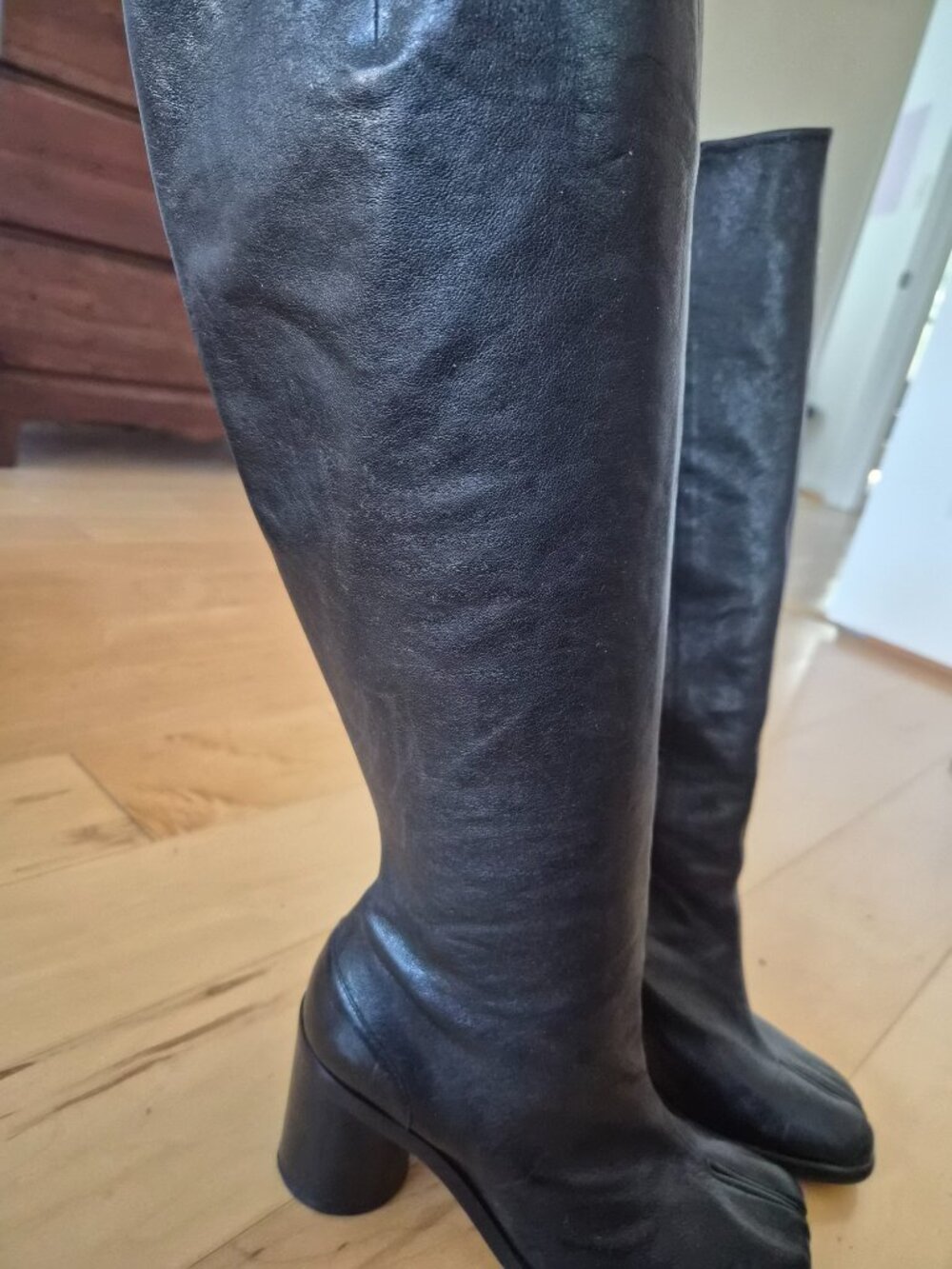Maison Margiela Black Knee High Leather Tabi Boots Sz 40 - Picture 4 of 12